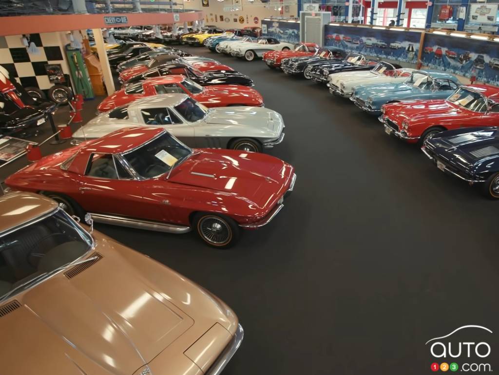 Des Corvette dans le musée Muscle Car City